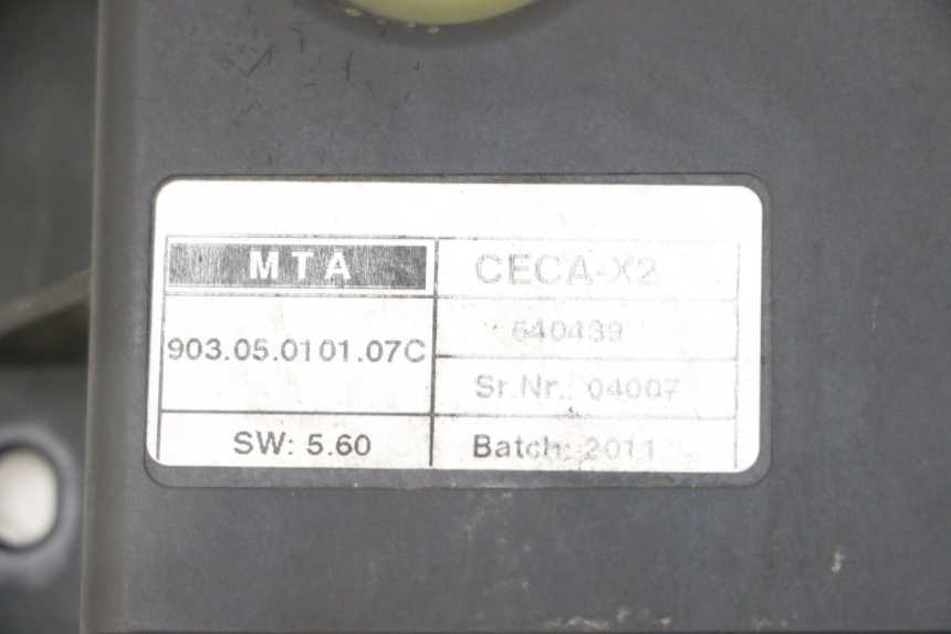 photo de RELAIS ROLL LOCK PIAGGIO MP3 LT 300 (2010 - 2016) - Gros plan technique