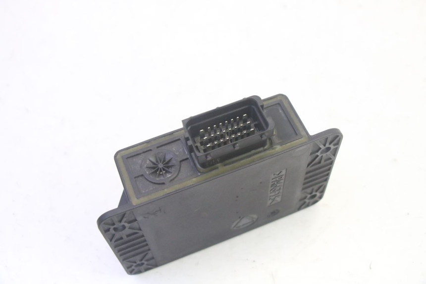 photo de RELAIS ROLL LOCK PIAGGIO MP3 LT 400 (2007 - 2012) - Gros plan technique