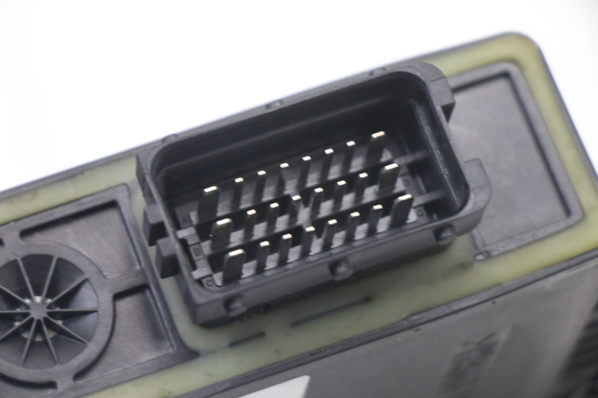 photo de RELAIS ROLL LOCK PIAGGIO MP3 500 (2014 - 2016)