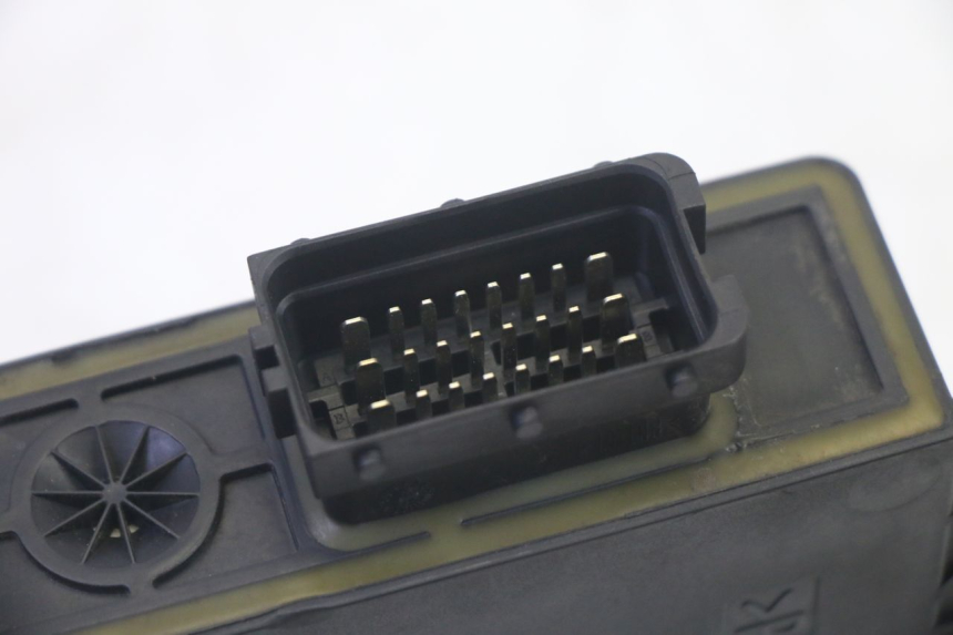 photo de RELAIS ROLL LOCK PIAGGIO MP3 RL 250 (2007 - 2010) - Vue d’ensemble