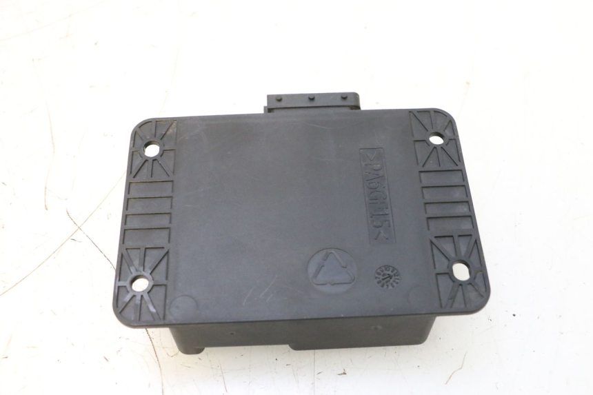 photo de RELAIS ROLL LOCK PIAGGIO MP3 125 (2006 - 2014) - Gros plan technique