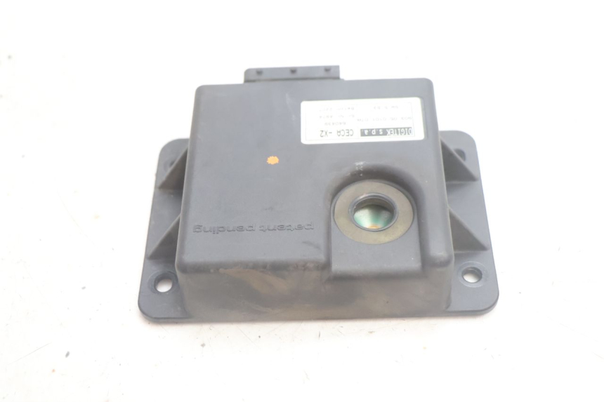 photo de RELAIS ROLL LOCK PIAGGIO MP3 125 (2006 - 2014) - Autre angle de vue