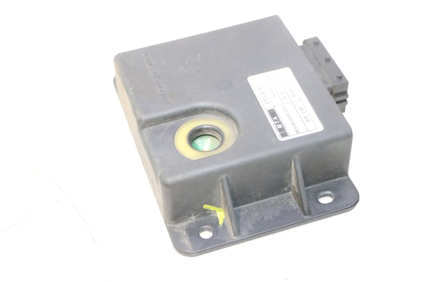 photo de RELAIS ROLL LOCK PIAGGIO MP3 500 (2011 - 2015) - Gros plan technique