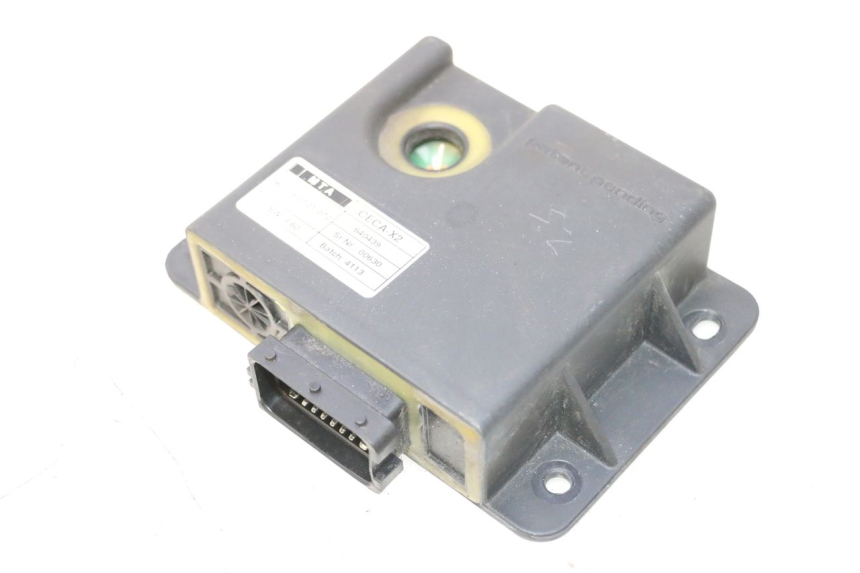 photo de RELAIS ROLL LOCK PIAGGIO MP3 500 (2011 - 2015) - Points de fixation