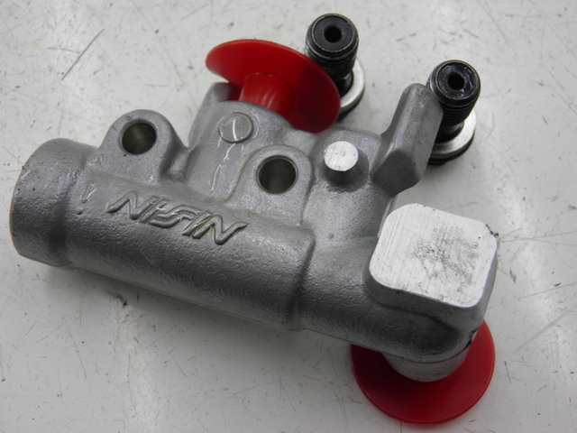 photo de REPARTITEUR FREIN HONDA FES S-WING SWING ABS 125 (2007 - 2015)