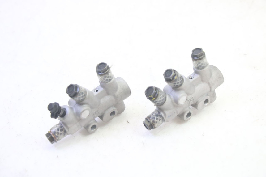 photo de REPARTITEUR FREIN PIAGGIO MP3 HPE 350 (2018 - 2020) - Gros plan technique