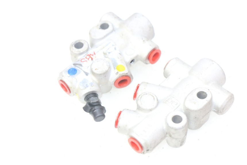 photo de REPARTITEUR FREIN PIAGGIO MP3 500 (2014 - 2016)