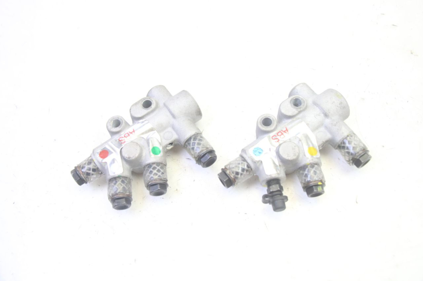 photo de REPARTITEUR FREIN PIAGGIO MP3 500 (2016 - 2018) - Autre angle de vue