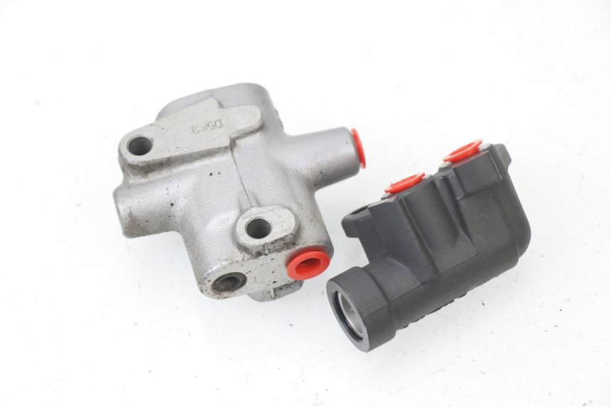 photo de REPARTITEUR FREIN HONDA VFR F 1200 (2010 - 2015) - Vue principale