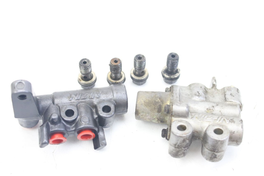 photo de REPARTITEUR FREIN HONDA VFR FI RC46 800 (1998 - 2001) - Zoom état d’usage