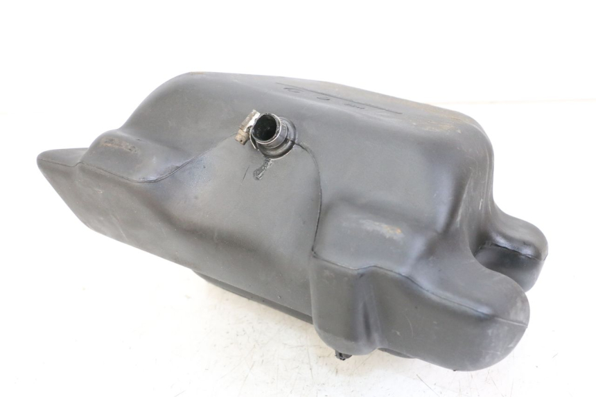 photo de RESERVOIR ESSENCE YAMAHA AEROX 50 (1997 - 2006) - Zoom état d’usage