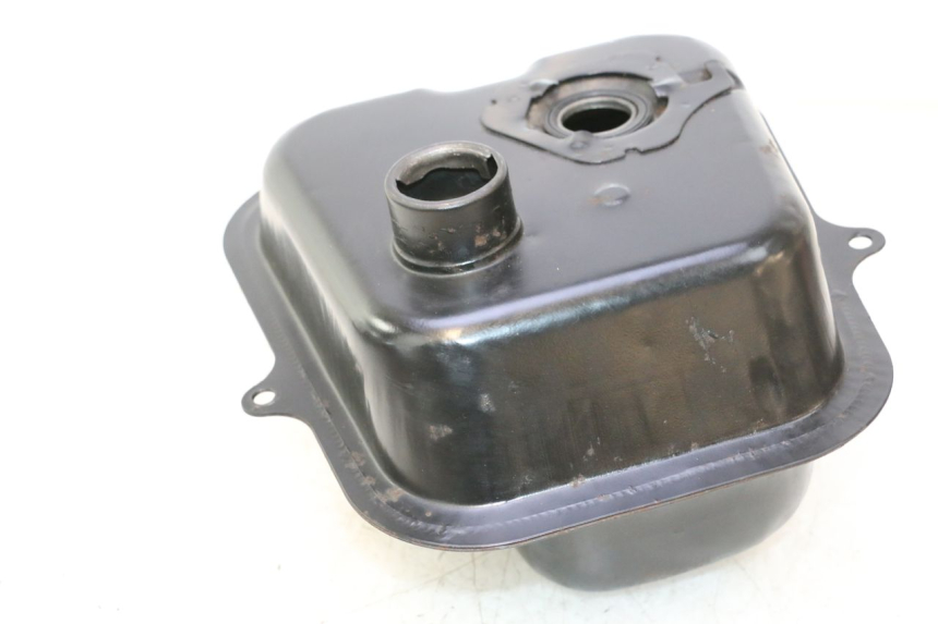 photo de RESERVOIR ESSENCE KYMCO AGILITY 4T 50 (2005 - 2018) - Points de fixation