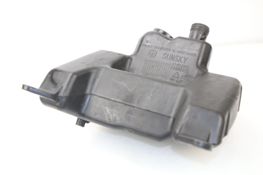 photo de RESERVOIR ESSENCE APRILIA SR 2T 50 (2012 - 2017)