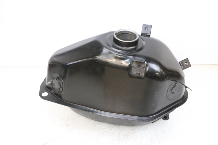 photo de RESERVOIR ESSENCE MAG POWER BOMBERS 4T 50 (2016 - 2026) - Points de fixation