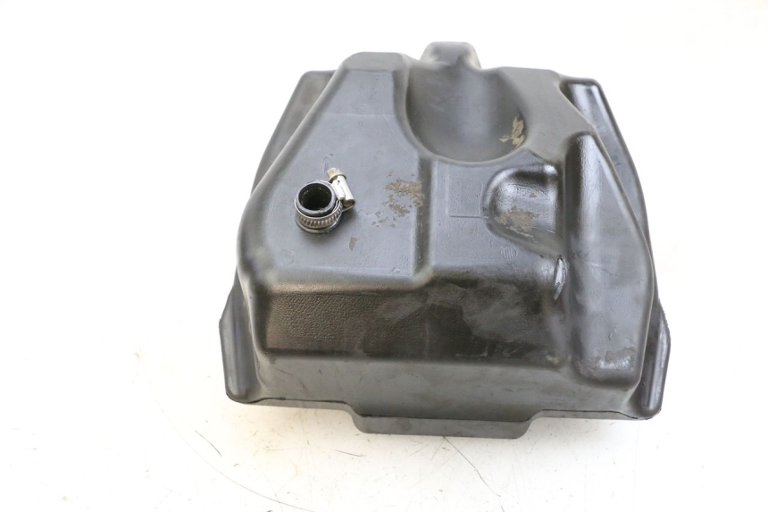 photo de RESERVOIR ESSENCE MBK BOOSTER SPIRIT 50 (2004 - 2017) - Autre angle de vue