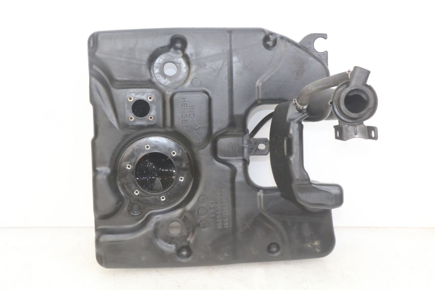 photo de RESERVOIR ESSENCE PEUGEOT DJANGO 4T 50 (2014 - 2019)