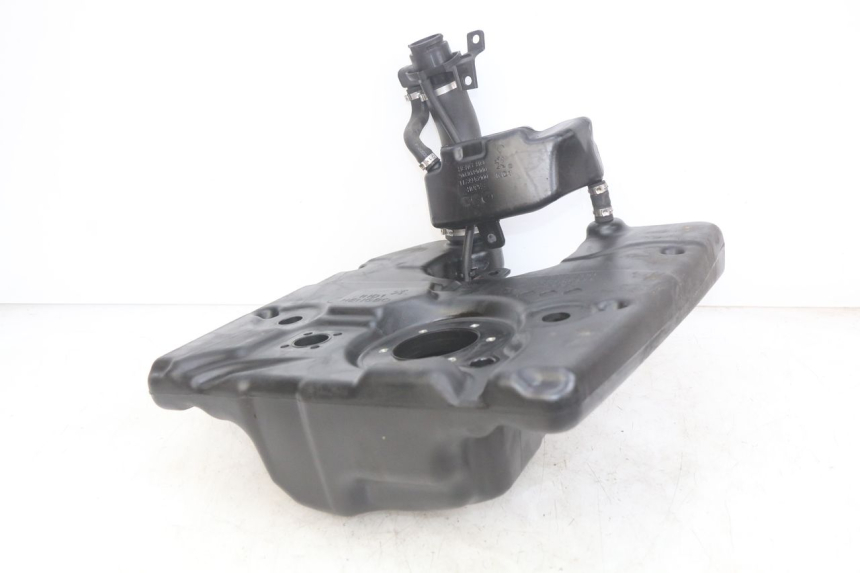 photo de RESERVOIR ESSENCE PEUGEOT DJANGO 4T 50 (2014 - 2019)