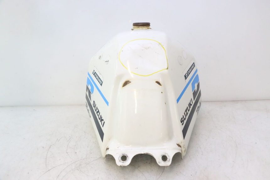 photo de RESERVOIR ESSENCE SUZUKI DR S 600 (1985 - 1989) - Photo complémentaire