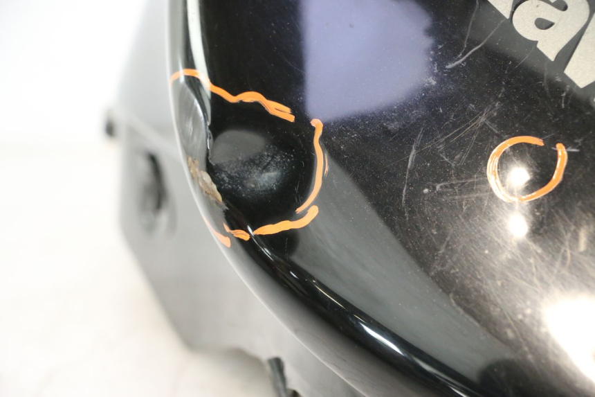 photo de RESERVOIR ESSENCE KAWASAKI ER-6 ER6 N 650 (2005 - 2009) - Détail de la pièce