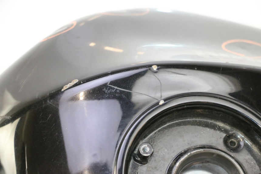 photo de RESERVOIR ESSENCE KAWASAKI ER-6 ER6 N 650 (2005 - 2009) - Zoom état d’usage