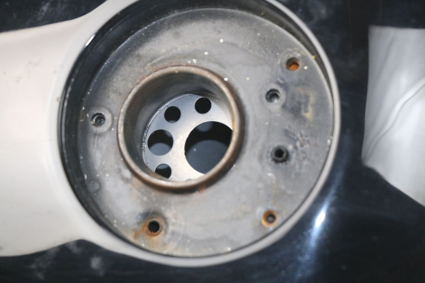 photo de RESERVOIR ESSENCE YAMAHA FZ8 800 (2010 - 2016)
