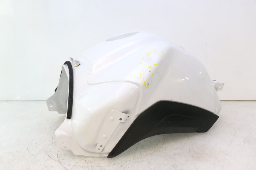 photo de RESERVOIR ESSENCE YAMAHA FZ8 800 (2010 - 2016) - Zoom état d’usage
