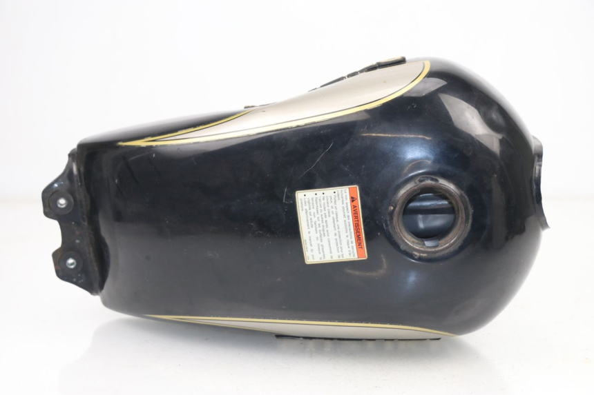 photo de RESERVOIR ESSENCE SUZUKI GN 125 (1997 - 2000)