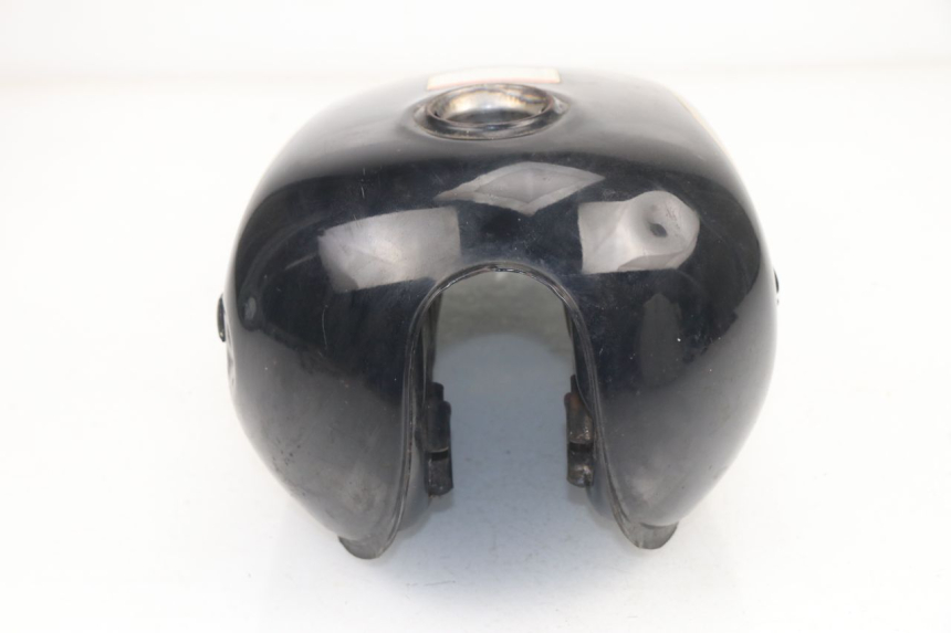 photo de RESERVOIR ESSENCE SUZUKI GN 125 (1997 - 2000)