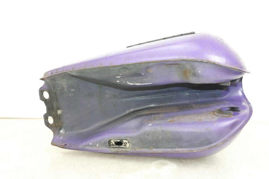 photo de RESERVOIR ESSENCE SUZUKI GN 125 (1997 - 2000)