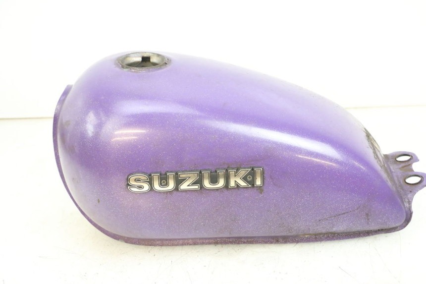 photo de RESERVOIR ESSENCE SUZUKI GN 125 (1997 - 2000)