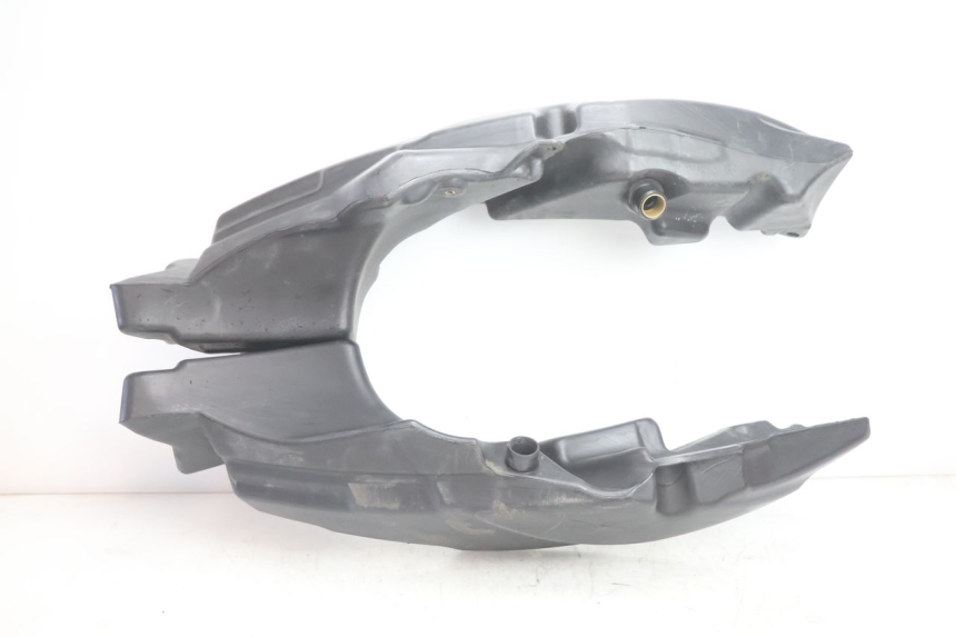photo de RESERVOIR ESSENCE GILERA GP 800 (2007 - 2013) - Détail de la pièce
