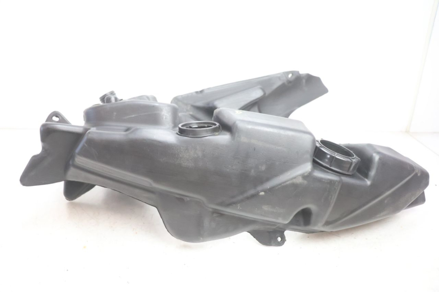 photo de RESERVOIR ESSENCE GILERA GP 800 (2007 - 2013) - Vue d’ensemble