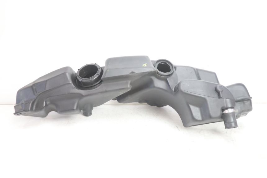 photo de RESERVOIR ESSENCE GILERA GP 800 (2007 - 2013) - Points de fixation