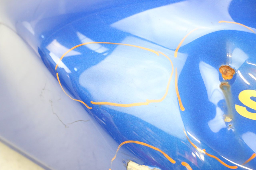 photo de RESERVOIR ESSENCE SUZUKI GSF S BANDIT 600 (2000 - 2004) - Angle alternatif