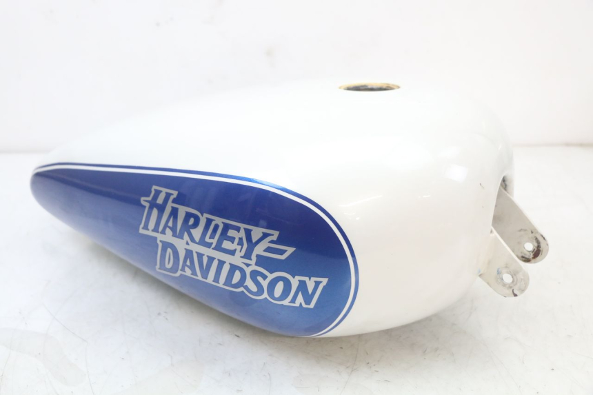 photo de RESERVOIR ESSENCE HARLEY DAVIDSON SPORTSTER XL CUSTOM 883 (1999 - 2006)