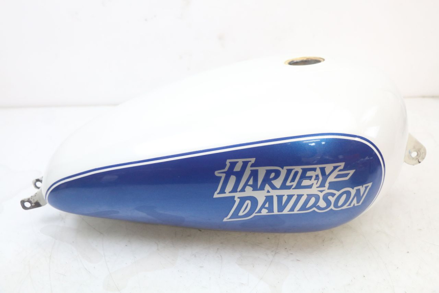 photo de RESERVOIR ESSENCE HARLEY DAVIDSON SPORTSTER XL CUSTOM 883 (1999 - 2006)