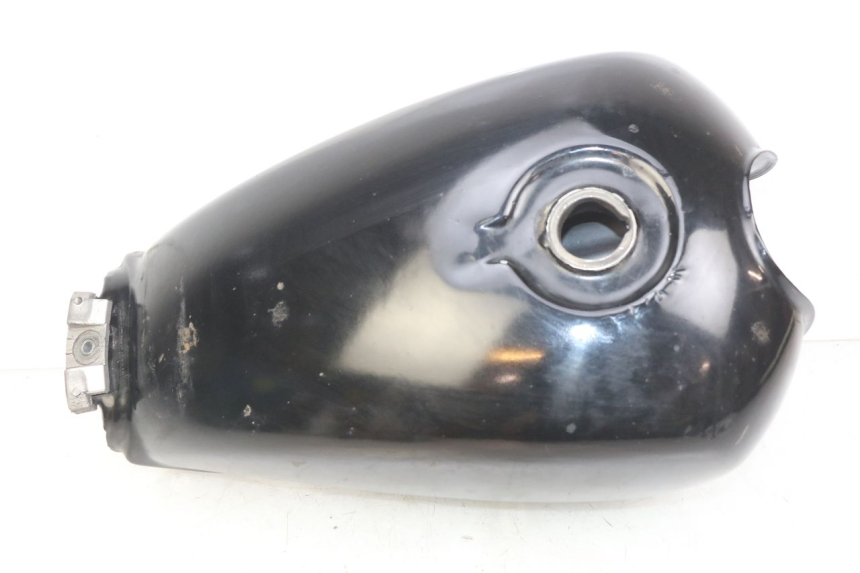 photo de RESERVOIR ESSENCE HONDA CM 125 (1983 - 2003)