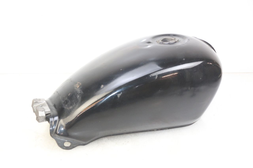 photo de RESERVOIR ESSENCE HONDA CM 125 (1983 - 2003)