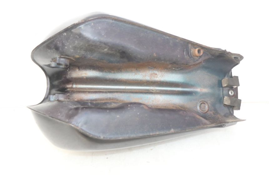 photo de RESERVOIR ESSENCE HONDA CM 125 (1983 - 2003)