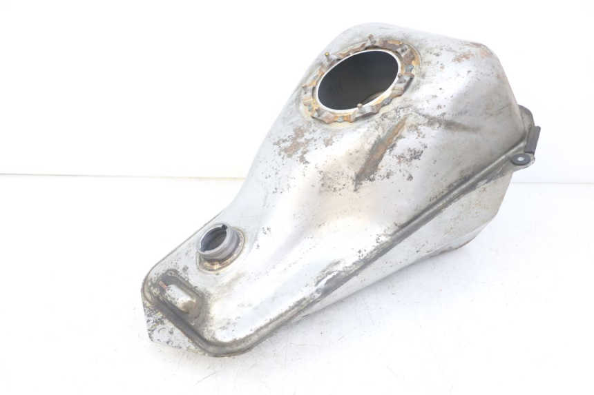 photo de RESERVOIR ESSENCE HONDA FJS SILVERWING SILVER WING 600 (2001 - 2010)