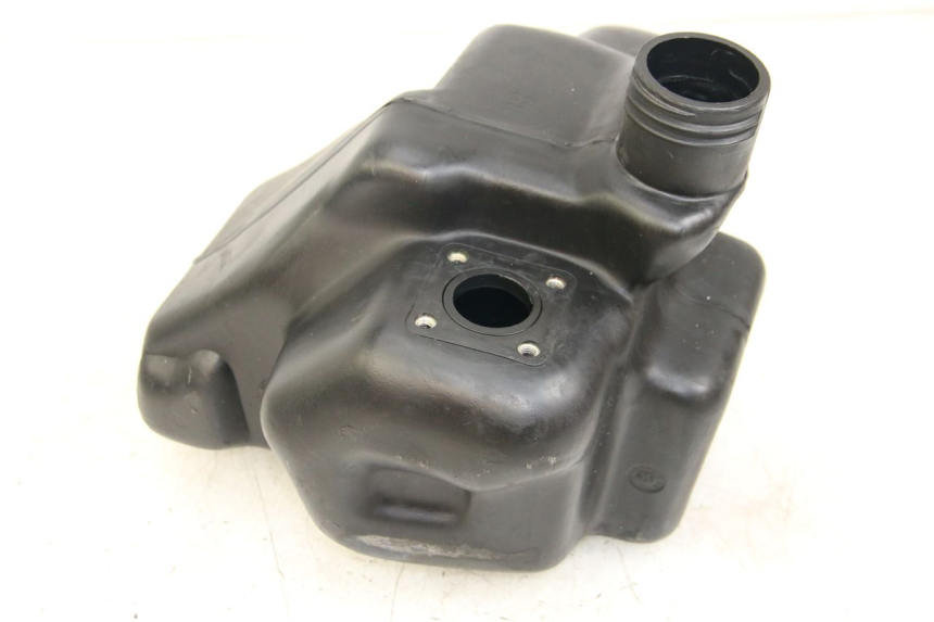 photo de RESERVOIR ESSENCE KEEWAY HURRICANE 50 (2006 - 2019)