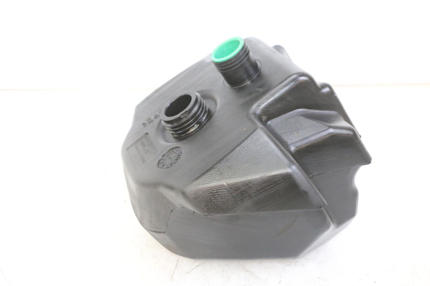 photo de RESERVOIR ESSENCE YAMAHA JOG R 50 (2004 - 2014)