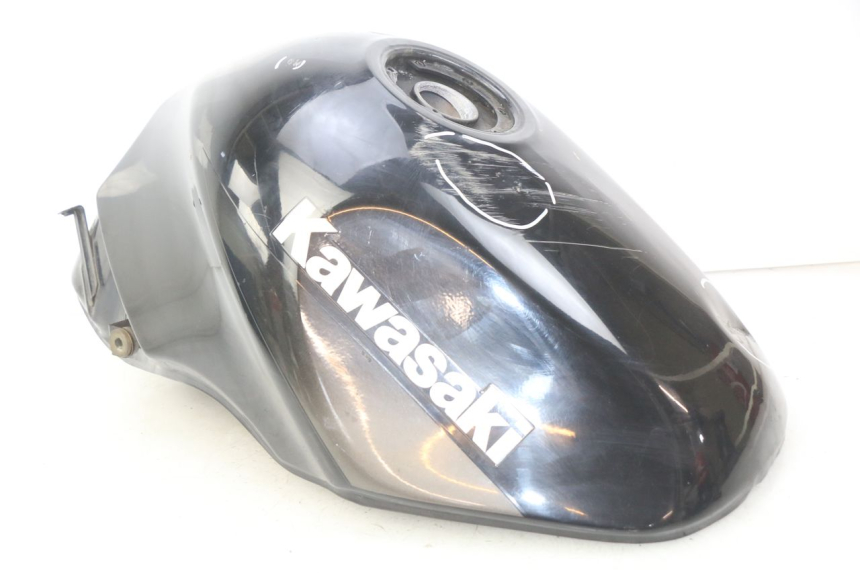 photo de RESERVOIR ESSENCE KAWASAKI ZZR 600 (1995 - 2004)