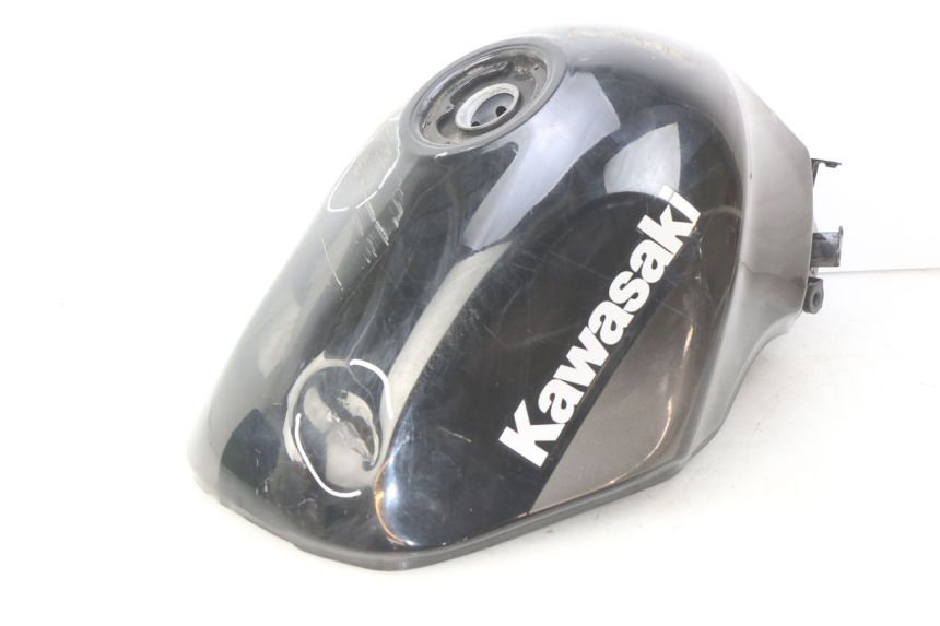 photo de RESERVOIR ESSENCE KAWASAKI ZZR 600 (1995 - 2004)