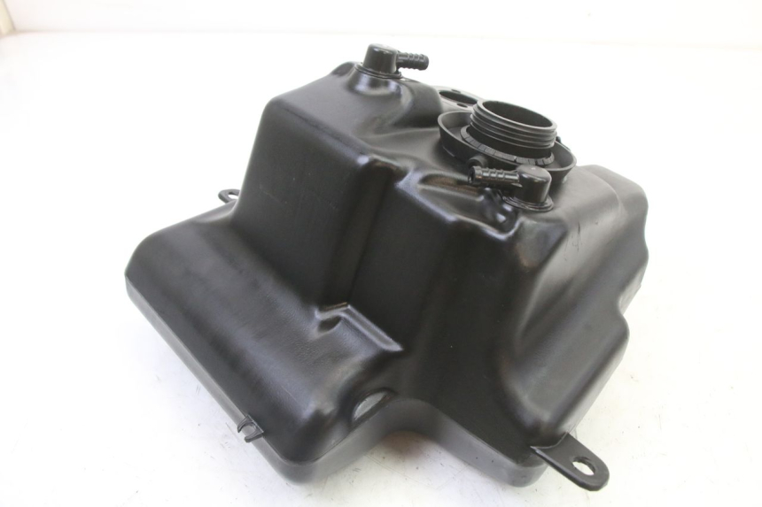 photo de RESERVOIR ESSENCE PEUGEOT KISBEE 4T 50 (2018 - 2022)