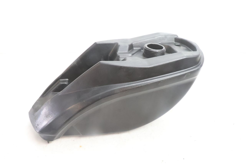 photo de RESERVOIR ESSENCE PEUGEOT LUDIX BLASTER 50 (2006 - 2014) - Autre angle de vue