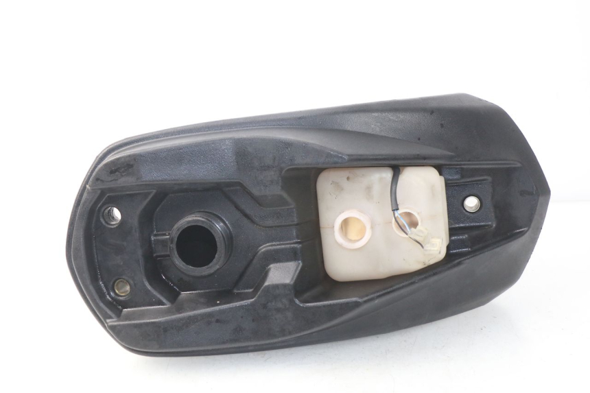 photo de RESERVOIR ESSENCE PEUGEOT LUDIX 50 (2008 - 2017)