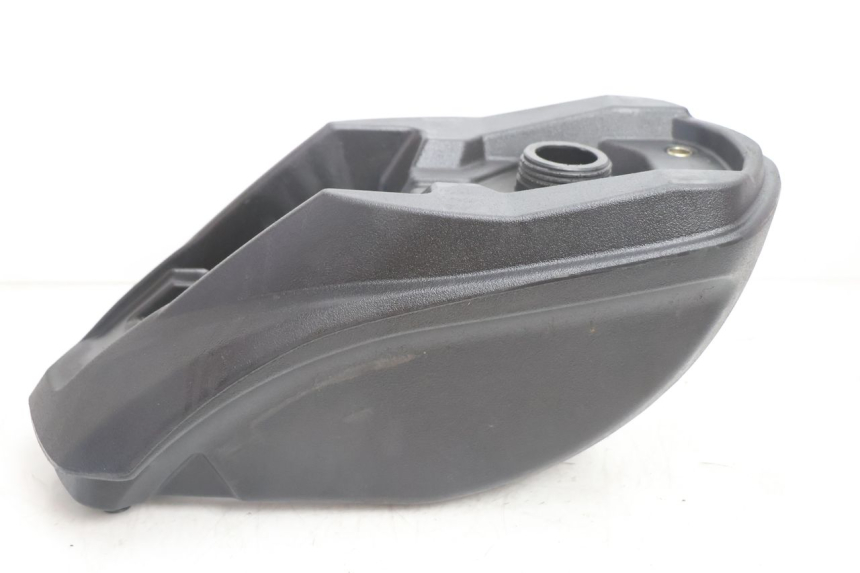 photo de RESERVOIR ESSENCE PEUGEOT LUDIX SNAKE 2T 50 (2004 - 2014) - Zoom état d’usage