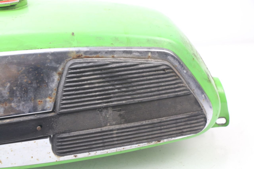 photo de RESERVOIR ESSENCE MOTOBECANE LT 125 (1970 - 1975)