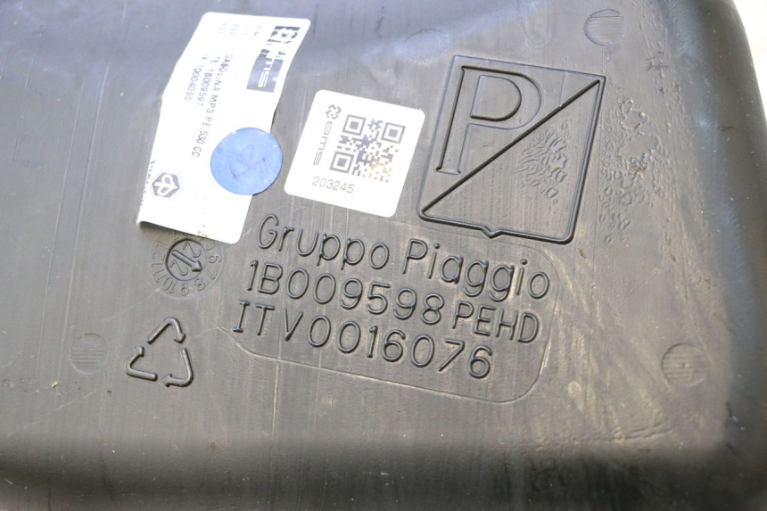 photo de RESERVOIR ESSENCE PIAGGIO MP3 HPE 530 (2022 - 2026) - Détail de la pièce
